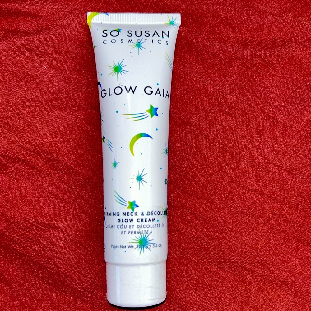 So Susan Cosmetics• GLOW GAIA Glow Cream